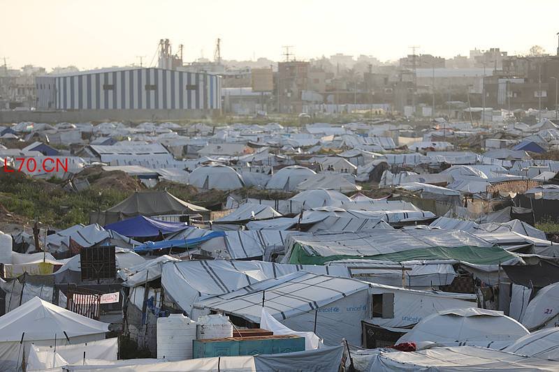△当地时间4月8日，加沙地带中部努赛赖特难民营