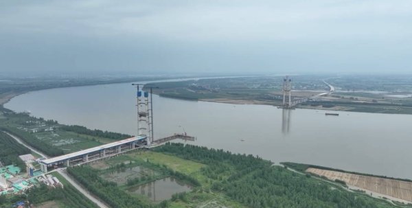主塔同步封顶！武汉第13座长江大桥2028年有望通车
