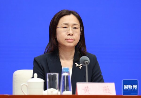 生态环境法典坚持问题导向，解决秸秆焚烧、油烟、恶臭等百姓身边问题