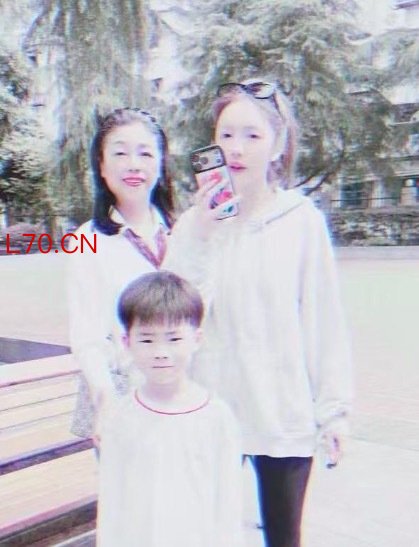 蔡文静吐槽妈妈执着变白 