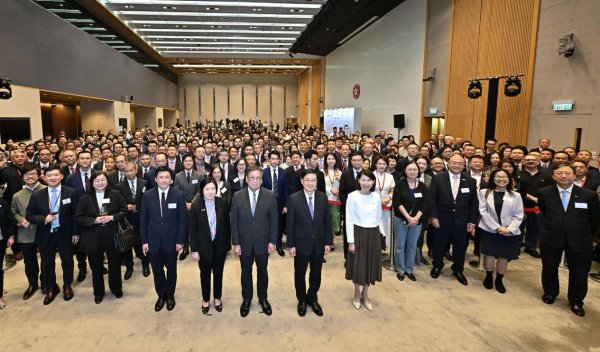 香港投资推广署上半年引进413家企业 吸引超530亿港元投资